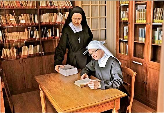 étude au monastère de la Visitation de Paray-le-Monial